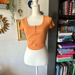 Wild Fable Size small Orange cropped T shirt